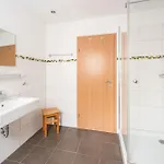 דירה Am Poen -